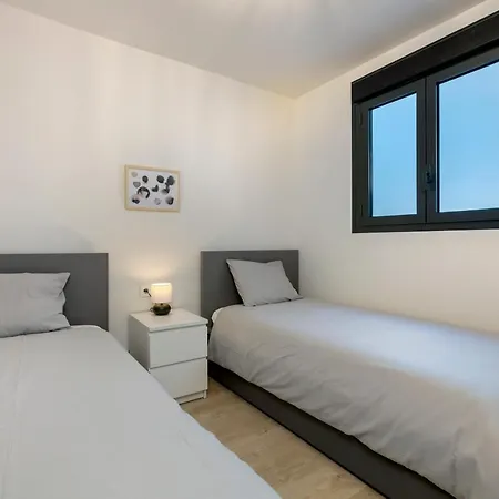 New 3 Bedroom With Pool + Near - Rdr274 Apartment