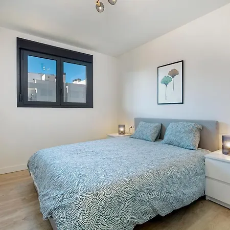 New 3 Bedroom With Pool + Near - Rdr274 Estepona