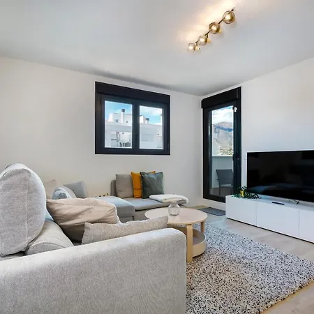 New 3 Bedroom With Pool + Near - Rdr274 * Estepona